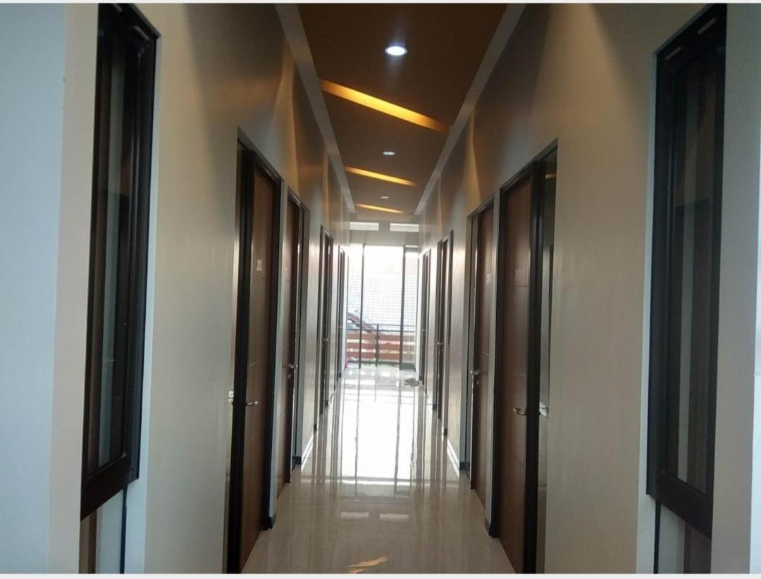 Phoenix Guest House Surabaya Eksteriør bilde