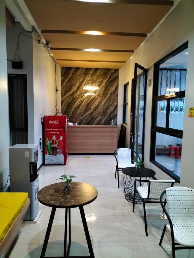 Phoenix Guest House Surabaya Eksteriør bilde
